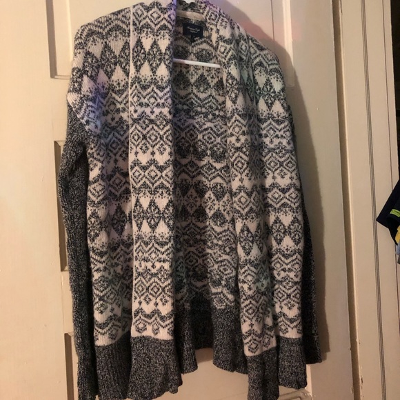 Patterned Cardigan - Picture 2 of 6